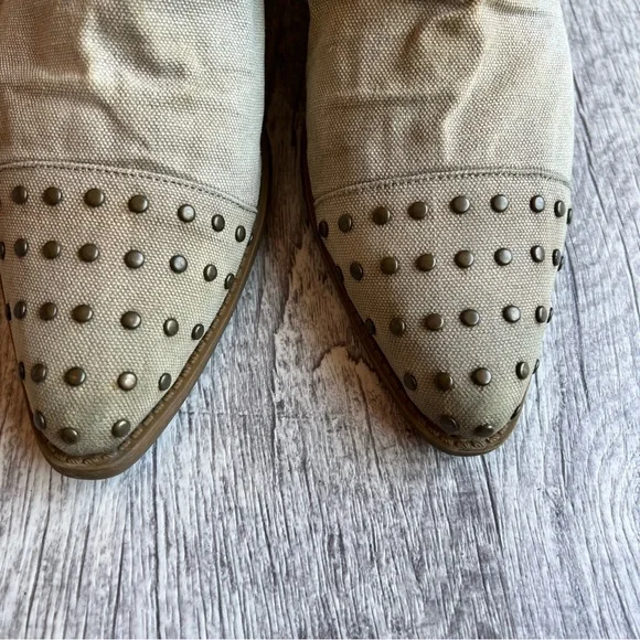Blowfish Malibu Beige Canvas Studded Zip Bootie Size 9 - Picture 8 of 13